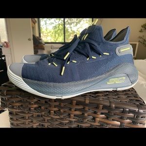 Curry 6 “International Blvd”